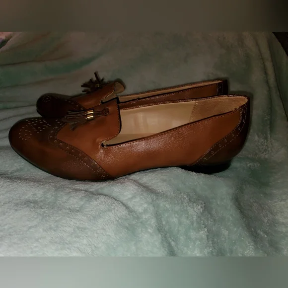 Naturlizer two toned brown loafer - Picture 2 of 4
